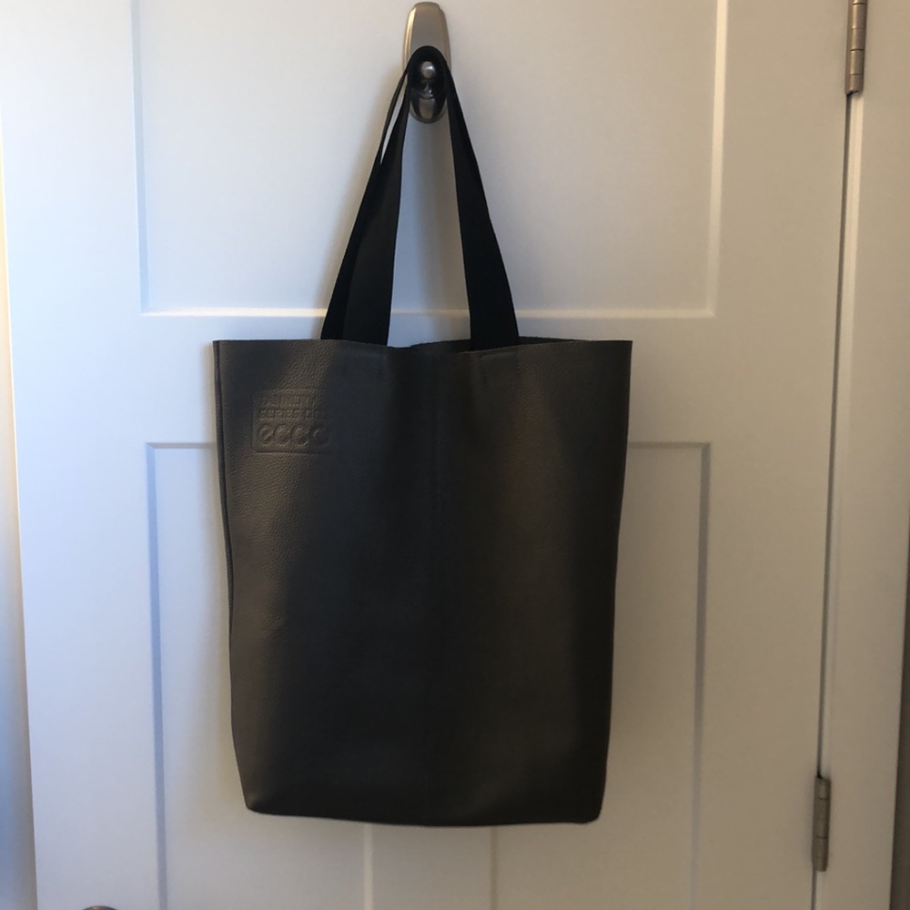 Ecco leather tote bag